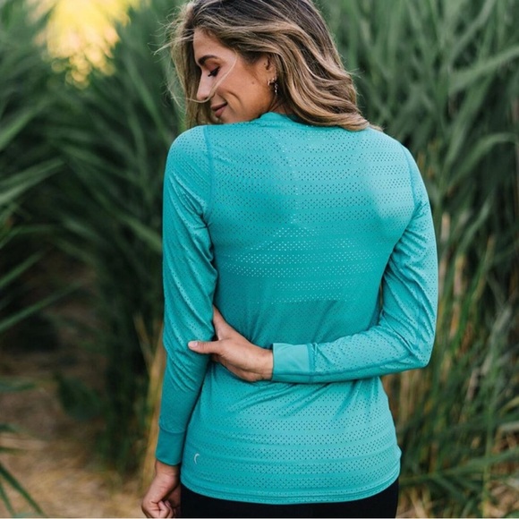 Zyia Active Teal Chill Long Sleeve T - Picture 2 of 4